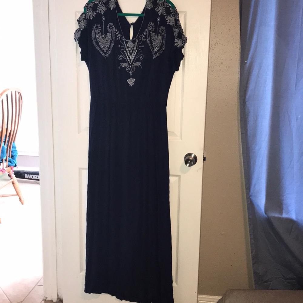 Beautifully detailed Navy Maxi